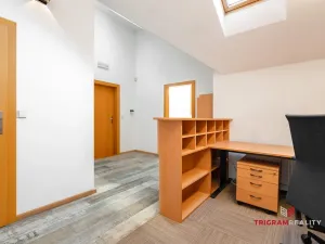 Pronájem bytu 2+kk, Hradec Králové, Eliščino nábřeží, 80 m2