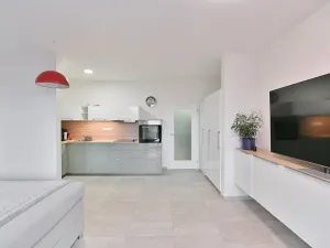 Pronájem bytu 1+kk, Praha - Košíře, Pod Šmukýřkou, 42 m2