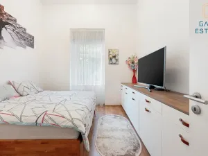 Prodej bytu 2+kk, Křížkový Újezdec, 46 m2
