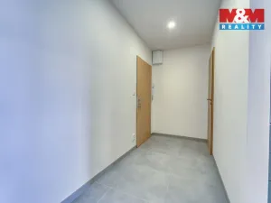 Pronájem bytu 1+1, Klatovy - Klatovy II, Pod Nemocnicí, 39 m2