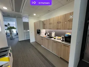 Pronájem kanceláře, Praha - Karlín, Rohanské nábřeží, 466 m2