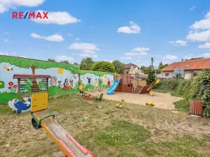 Prodej vícegeneračního domu, Koleč, 404 m2