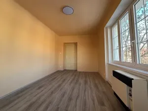 Pronájem bytu 2+kk, Praha - Vysočany, Pod pekárnami, 45 m2