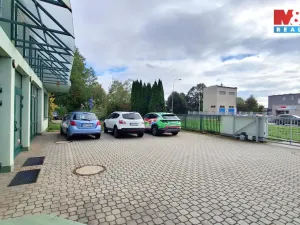 Prodej kanceláře, Hradec Králové - Slezské Předměstí, Vážní, 290 m2