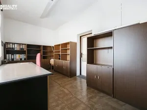 Prodej výrobních prostor, Hlubočany, 800 m2