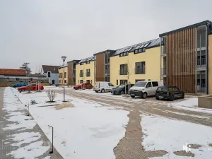 Prodej podílu bytu 3+kk, Přezletice, Zahradní, 148 m2
