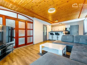 Prodej vícegeneračního domu, Halenkov, 232 m2