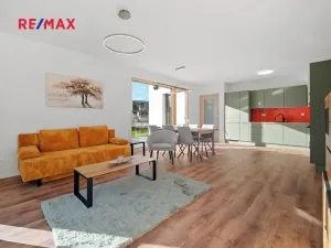 Prodej rodinného domu, Praha - Horní Počernice, Krotitelů, 197 m2