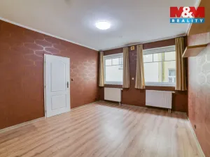 Pronájem obchodního prostoru, Mariánské Lázně, Hlavní třída, 35 m2