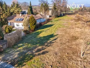 Prodej podílu pozemku pro bydlení, Choltice, 2042 m2