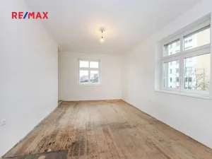 Prodej bytu 1+kk, Praha - Žižkov, Hartigova, 28 m2