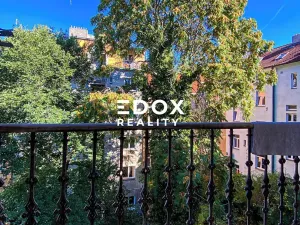 Prodej bytu 2+kk, Praha - Smíchov, U Santošky, 39 m2