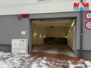 Pronájem garážového stání, Plzeň - Východní Předměstí, Rejskova, 16 m2