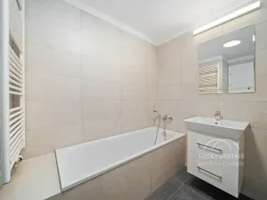 Pronájem bytu 2+kk, Praha - Chodov, Líbalova, 50 m2