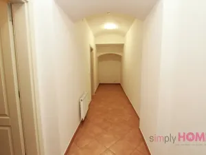 Pronájem kanceláře, Praha - Nové Město, Tyršova, 45 m2