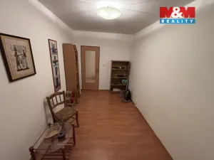 Prodej bytu 3+1, Praha - Řepy, Makovského, 65 m2