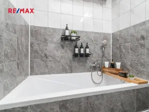 Prodej bytu 4+1, Bezdědovice, 76 m2