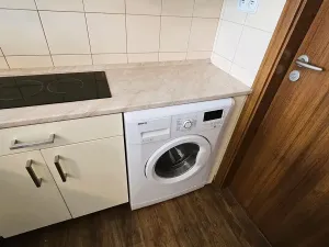 Pronájem bytu 1+kk, Praha - Holešovice, V zákoutí, 32 m2