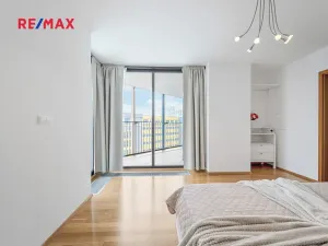 Pronájem bytu 2+kk, Praha - Žižkov, Ke kapslovně, 64 m2