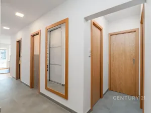 Pronájem bytu 4+kk, Liberec, Ostravská, 70 m2