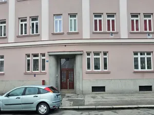 Dražba - jiné, Hradec Králové, Karla Hynka Máchy, 1 m2