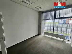 Pronájem kanceláře, Nupaky, Komerční, 100 m2