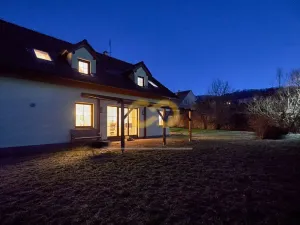 Prodej rodinného domu, Mořina, 239 m2