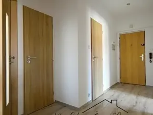 Prodej bytu 2+1, Hranice, Obránců míru, 60 m2