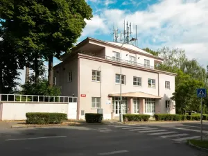 Prodej rodinného domu, Praha, 854 m2