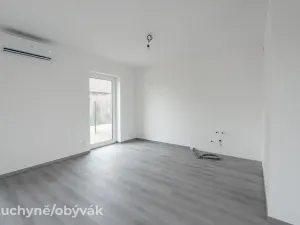 Prodej bytu 3+kk, Skorkov - Podbrahy, 103 m2
