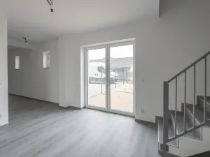 Prodej bytu 3+kk, Skorkov - Podbrahy, 103 m2