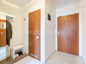 Pronájem bytu 2+kk, Praha - Košíře, Plzeňská, 45 m2