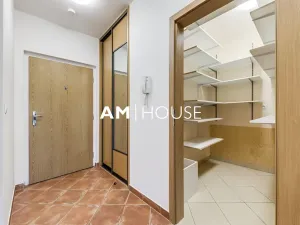 Pronájem bytu 3+kk, Praha - Vysočany, Ocelářská, 81 m2