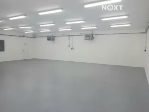 Prodej výrobních prostor, Hluboká nad Vltavou, 786 m2
