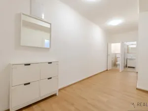 Pronájem bytu 2+1, Ostrava, Porubská, 60 m2