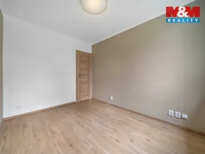 Prodej bytu 3+kk, Praha - Prosek, Veltruská, 54 m2