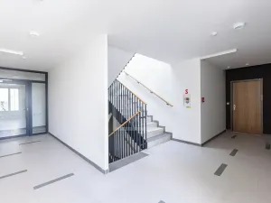 Prodej bytu 3+kk, Praha - Hrdlořezy, V třešňovce, 82 m2