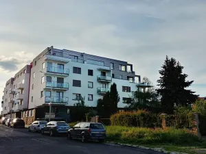 Pronájem bytu 3+kk, Praha - Smíchov, U Dívčích hradů, 93 m2