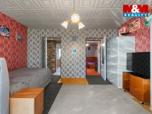 Pronájem bytu 3+1, Jesenice, Školní, 55 m2