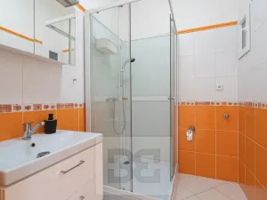 Pronájem bytu 2+1, Praha - Libeň, 57 m2