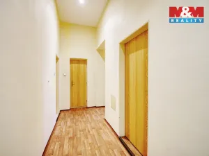 Prodej bytu 3+kk, Karlovy Vary, Zámecký vrch, 72 m2