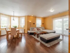 Prodej rodinného domu, Babice, Honzíkova, 389 m2