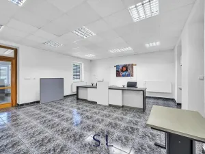 Pronájem kanceláře, Česká Lípa, Moskevská, 151 m2