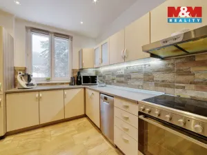 Prodej bytu 3+1, Valy, Pod Lesem, 64 m2