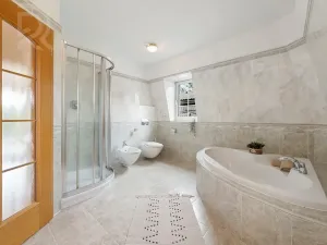 Prodej rodinného domu, Praha - Újezd nad Lesy, Ctiněveská, 420 m2