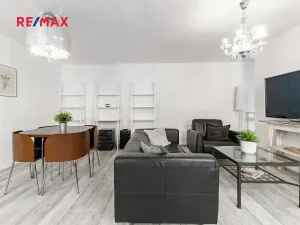 Prodej bytu 2+1, Praha - Karlín, Pernerova, 60 m2