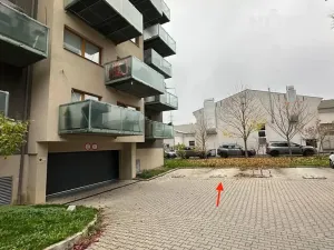 Pronájem garážového stání, Plzeň, U Velkého rybníka, 13 m2