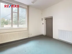 Pronájem kanceláře, Pardubice, Bohdanečská, 186 m2