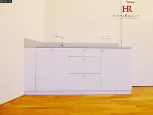 Pronájem kanceláře, Benešov, Vnoučkova, 35 m2