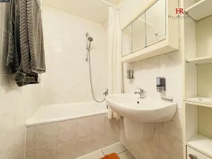 Prodej bytu 2+kk, Praha - Kamýk, Smotlachova, 49 m2